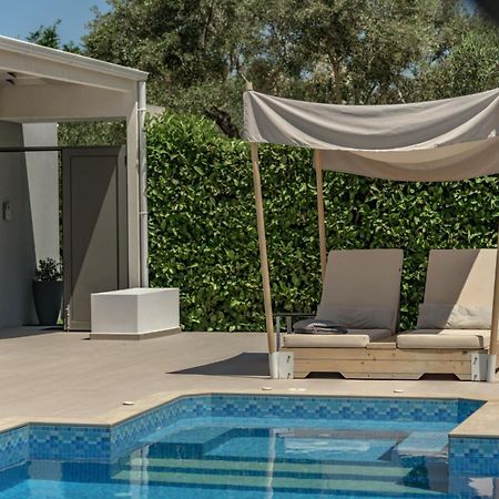 Dareia Suites Plános Esterno foto