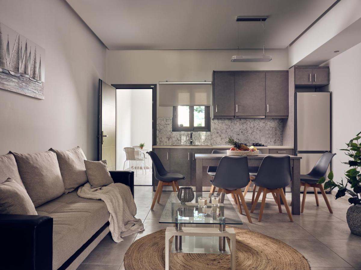 Dareia Suites Plános Esterno foto