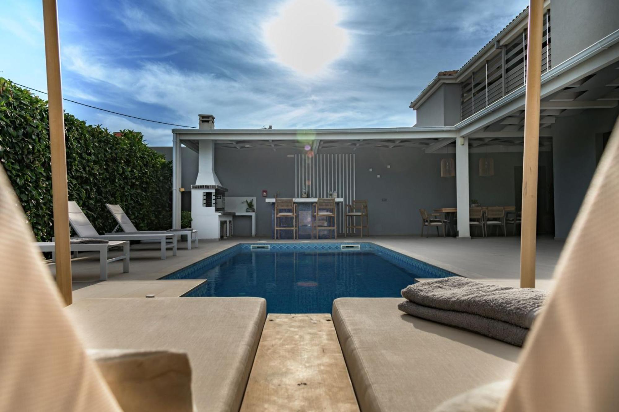 Dareia Suites Plános Esterno foto